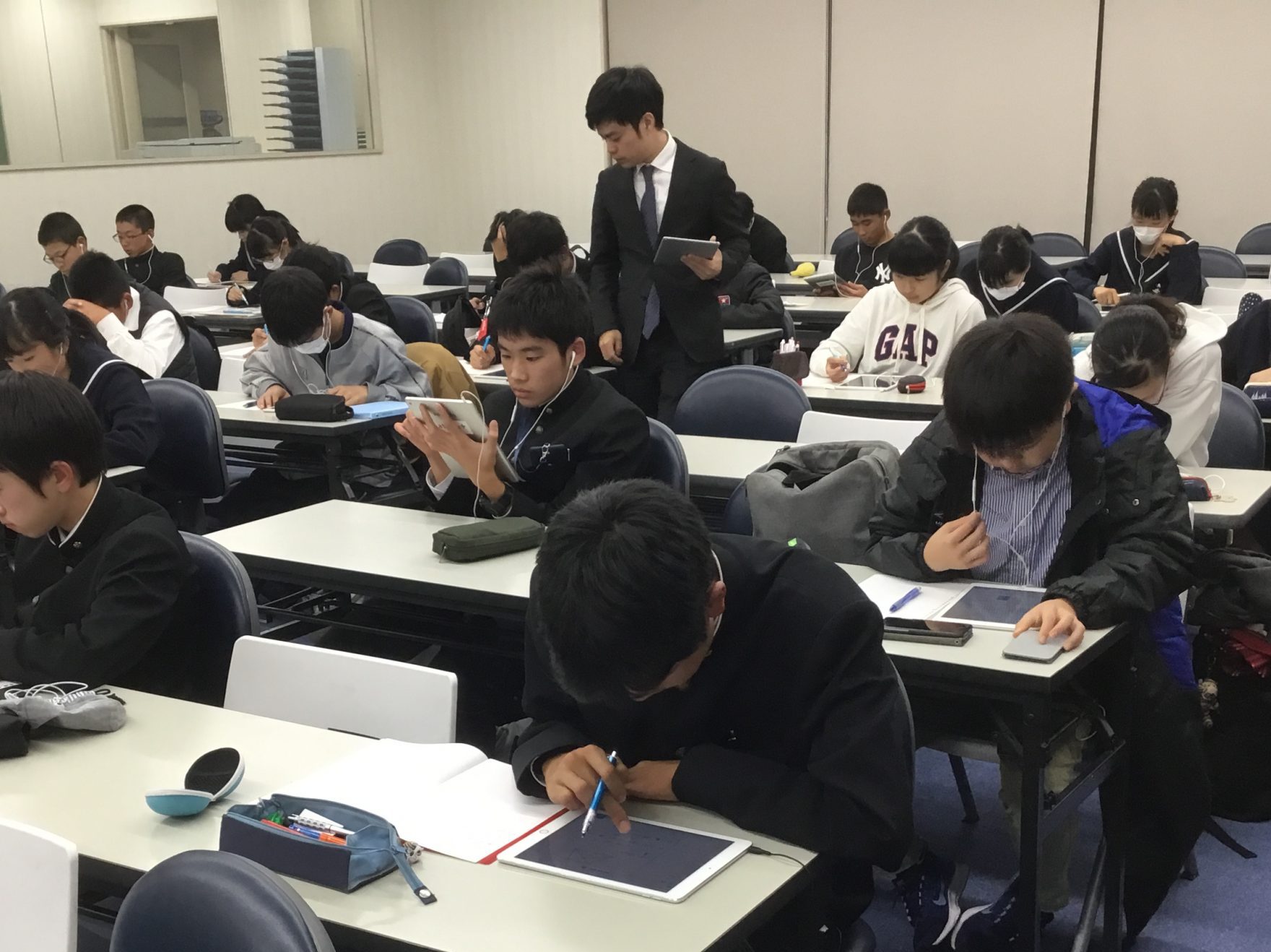 九州最大手学習塾 英進館 の全教場で Ai先生 Atama を順次導入へ Atama Plus株式会社